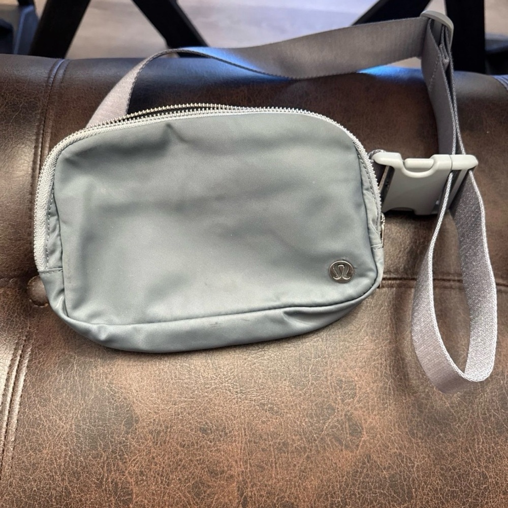 lululemon athletica Light Gray Belt Bag